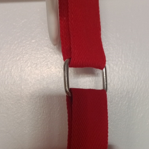 Classic Red Kitchen Apron - Picture 4 of 4